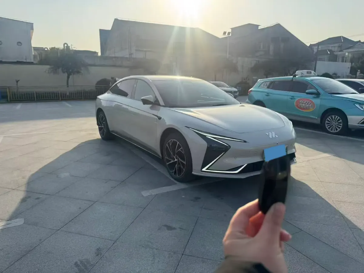 2022 IM L7 BEV 90KWH,autocango,china used car exporter,china ev exporter,chinese used car exporter,chinese used ev exporter