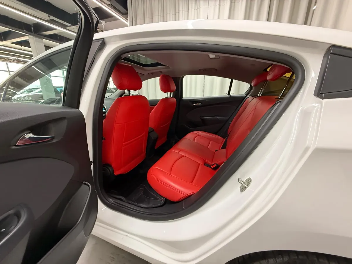 2018 Chevrolet Cruze 1.5L 114HP L4 6AT,autocango,china used car exporter,china ev exporter,chinese used car exporter,chinese used ev exporter