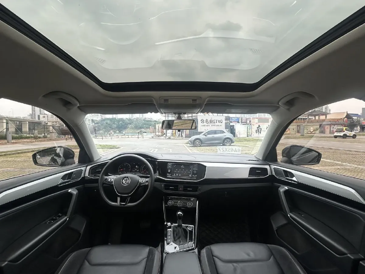 2019 Jeep Cherokee 2.0T 234HP L4 9AT,autocango,china used car exporter,china ev exporter,chinese used car exporter,chinese used ev exporter