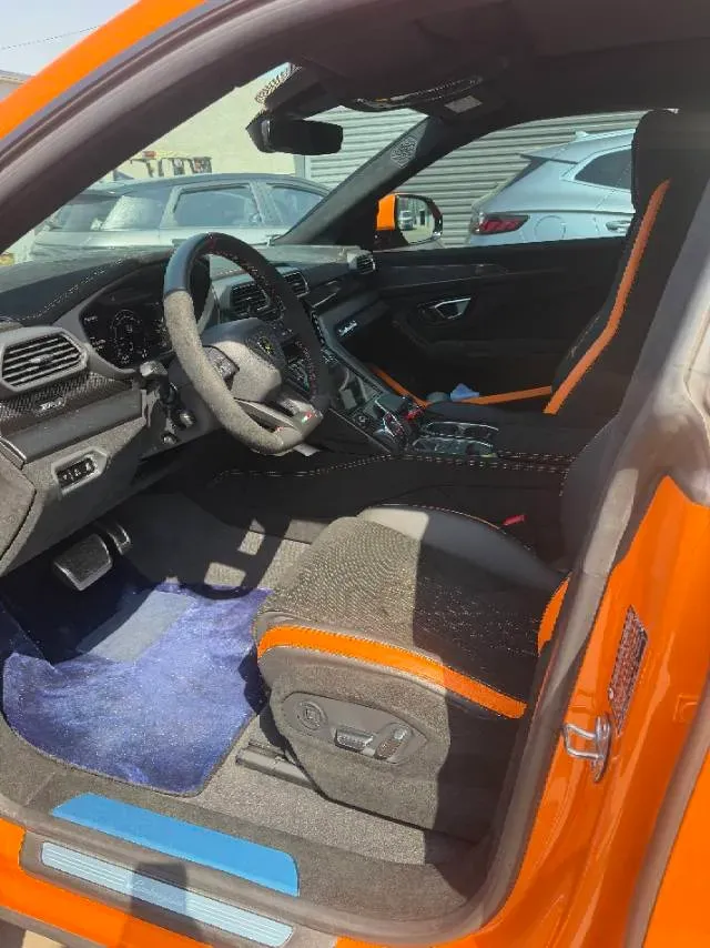 2022 Lamborghini Urus 4.0T 641HP V8 8AT,autocango,china used car exporter,china ev exporter,chinese used car exporter,chinese used ev exporter