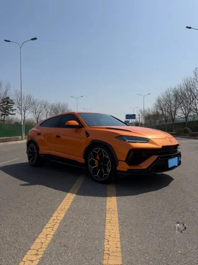 2022 Lamborghini Urus 4.0T 641HP V8 8AT,autocango,china used car exporter,china ev exporter,chinese used car exporter,chinese used ev exporter