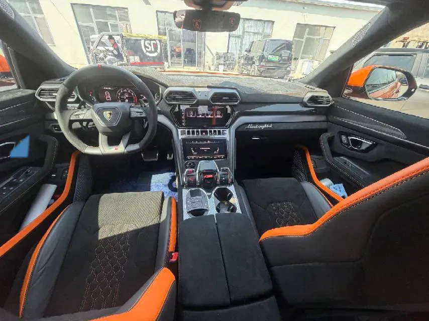 2022 Lamborghini Urus 4.0T 641HP V8 8AT,autocango,china used car exporter,china ev exporter,chinese used car exporter,chinese used ev exporter