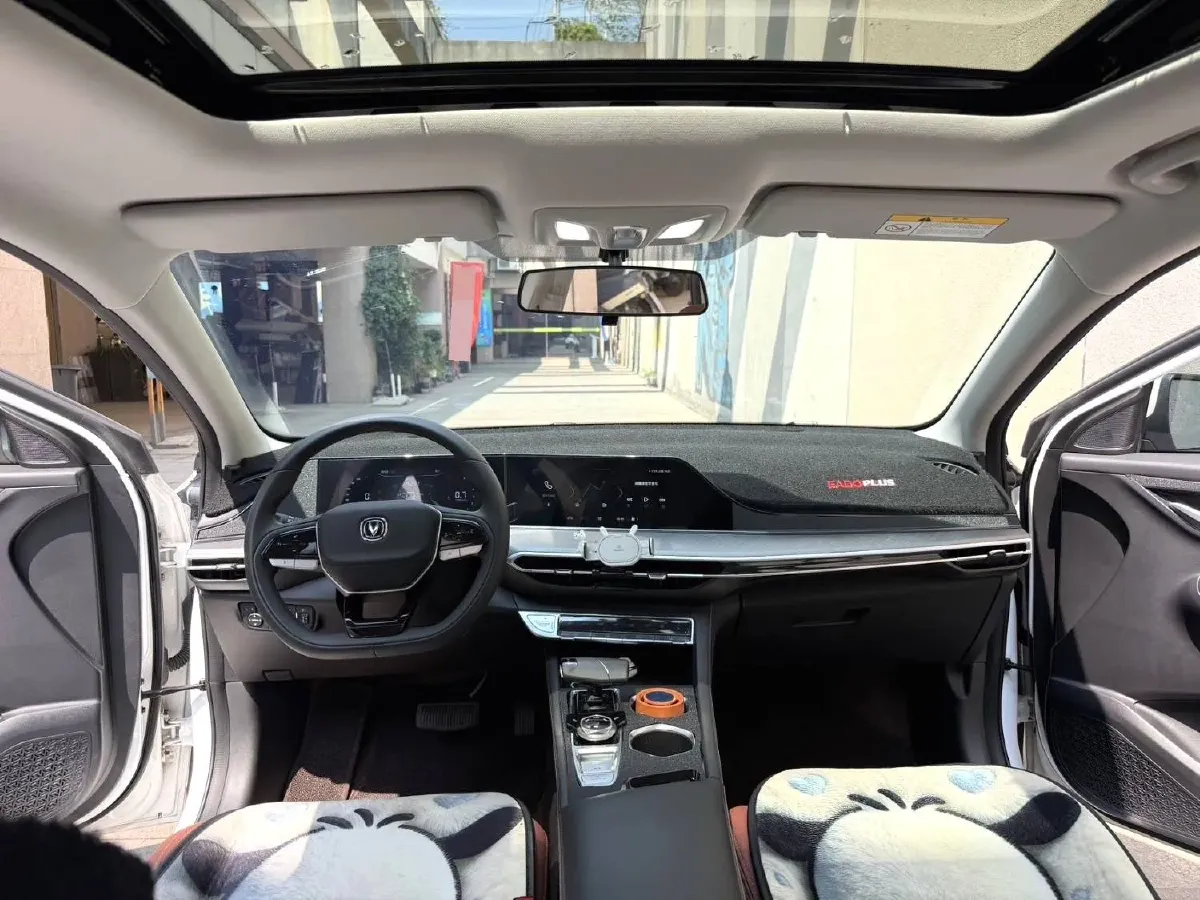 2025 ChangAn Eado 1.4T 160HP L4 7DCT,autocango,china used car exporter,china ev exporter,chinese used car exporter,chinese used ev exporter