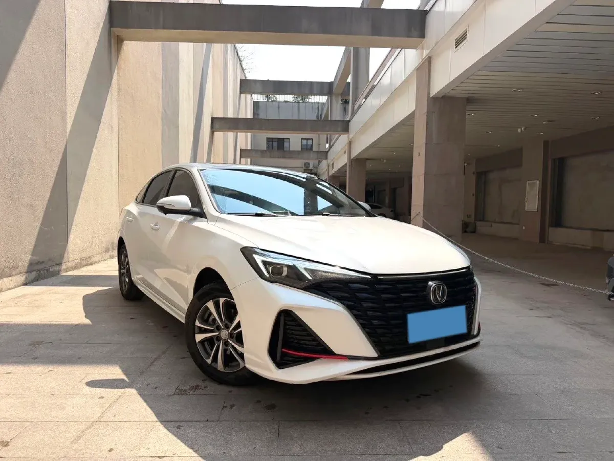 2025 ChangAn Eado 1.4T 160HP L4 7DCT,autocango,china used car exporter,china ev exporter,chinese used car exporter,chinese used ev exporter