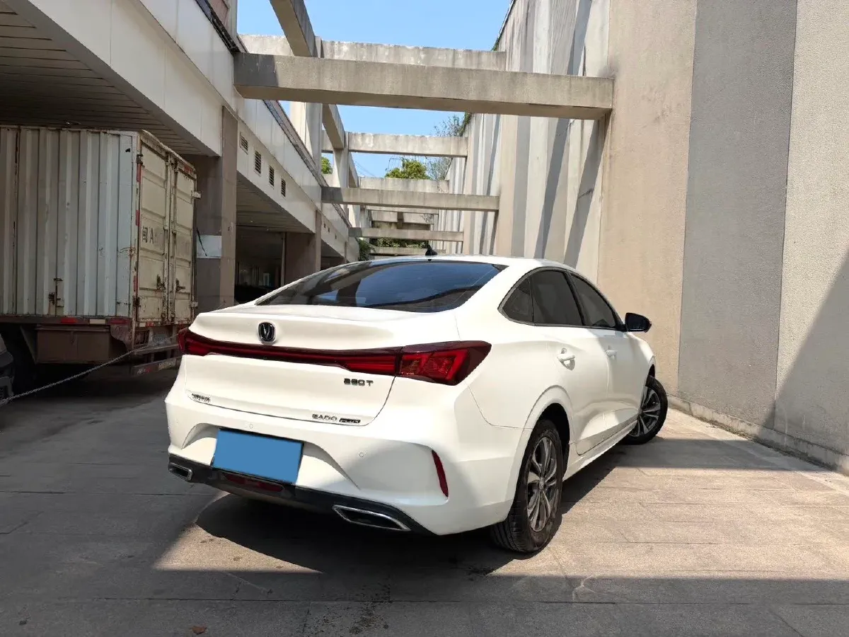 2025 ChangAn Eado 1.4T 160HP L4 7DCT,autocango,china used car exporter,china ev exporter,chinese used car exporter,chinese used ev exporter