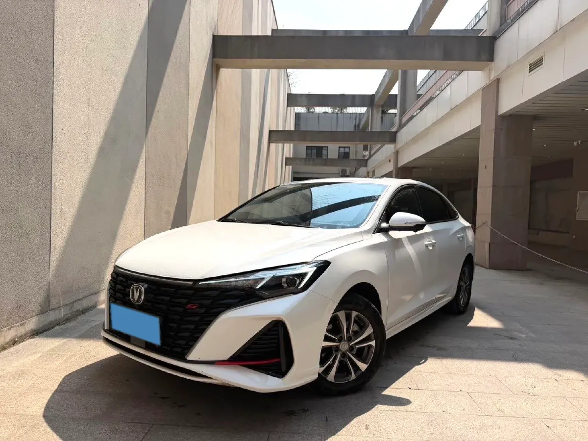 2025 ChangAn Eado 1.4T 160HP L4 7DCT,autocango,china used car exporter,china ev exporter,chinese used car exporter,chinese used ev exporter