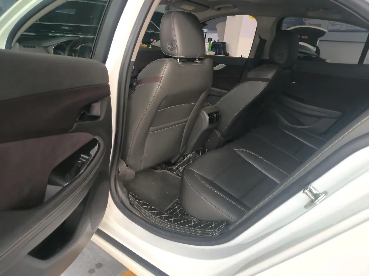 2018 Chevrolet Malibu 1.5T 170HP L4 6AT,autocango,china used car exporter,china ev exporter,chinese used car exporter,chinese used ev exporter