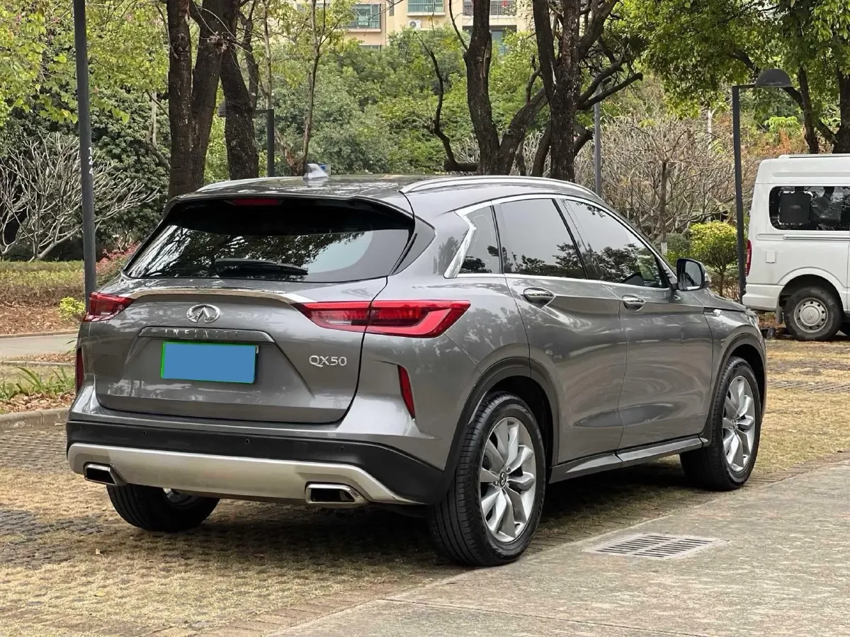 2020 Infiniti QX50 2.0T 245HP L4 CVT,autocango,china used car exporter,china ev exporter,chinese used car exporter,chinese used ev exporter