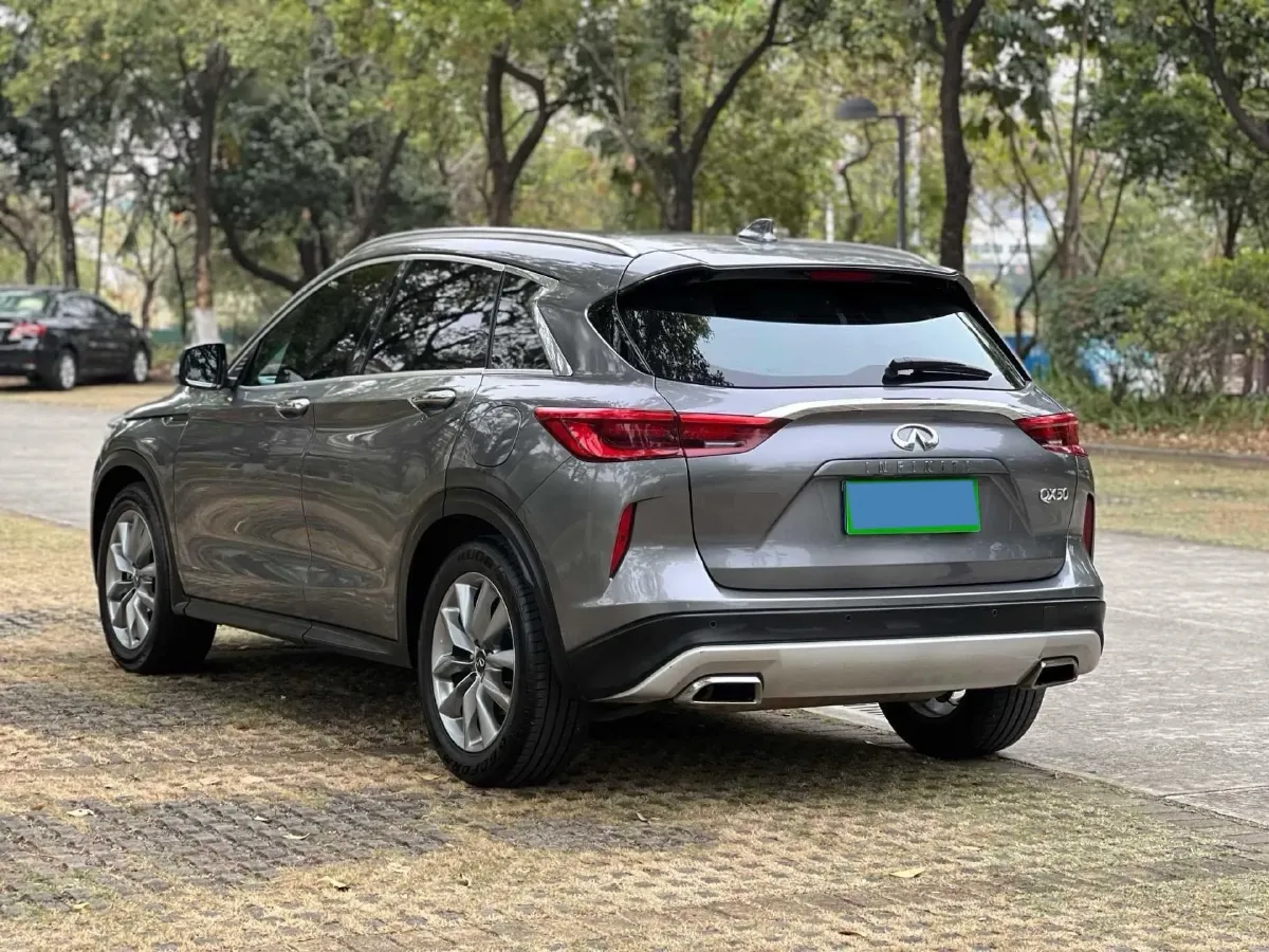 2020 Infiniti QX50 2.0T 245HP L4 CVT,autocango,china used car exporter,china ev exporter,chinese used car exporter,chinese used ev exporter