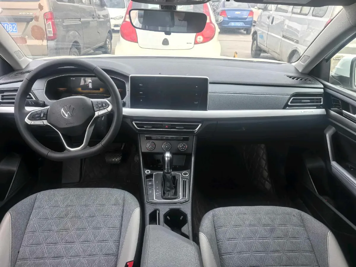2023 Volkswagen Lavida 1.5L 113HP L4 6AT,autocango,china used car exporter,china ev exporter,chinese used car exporter,chinese used ev exporter