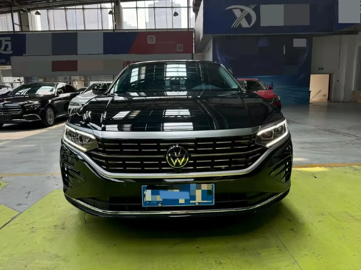 2023 Volkswagen Passat 2.0T 186HP L4 7DCT,autocango,china used car exporter,china ev exporter,chinese used car exporter,chinese used ev exporter