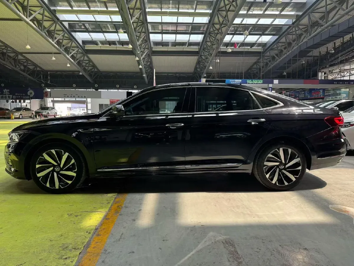 2023 Volkswagen Passat 2.0T 186HP L4 7DCT,autocango,china used car exporter,china ev exporter,chinese used car exporter,chinese used ev exporter