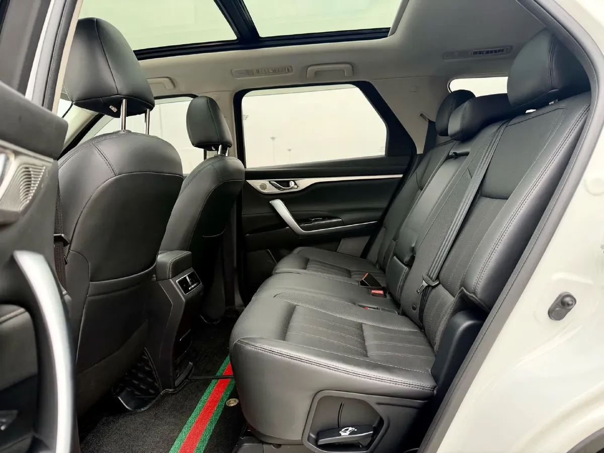 2021 ChangAn CS95 2.0T 233HP L4 6AT,autocango,china used car exporter,china ev exporter,chinese used car exporter,chinese used ev exporter