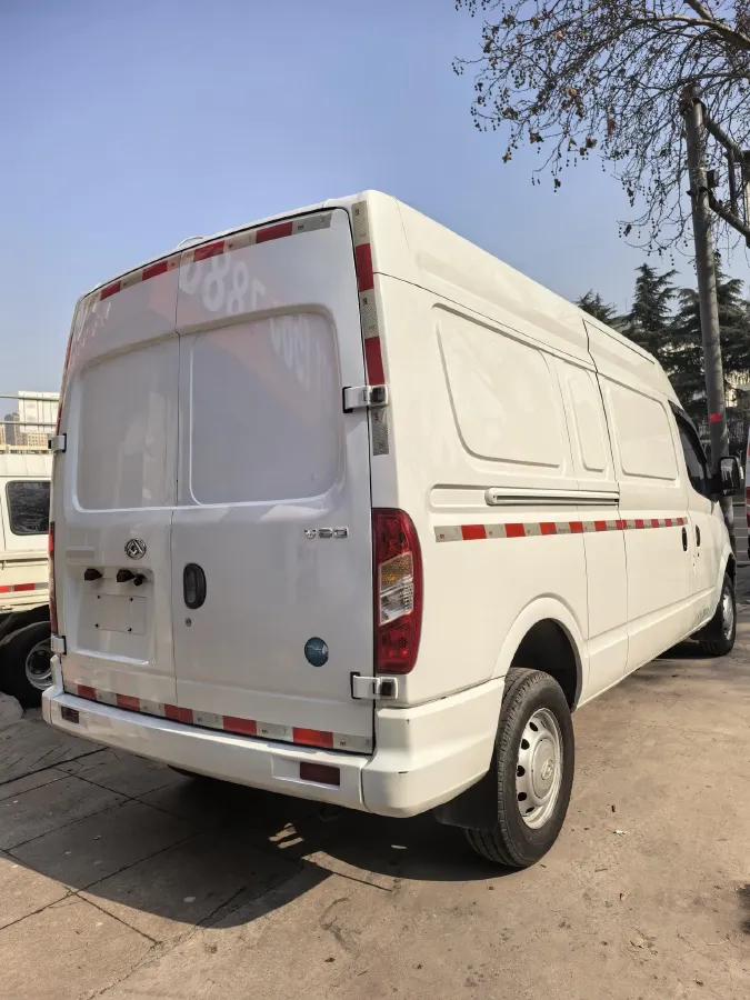 2021 MAXUS XinTu V80 2.0T 127HP L4 6MT,autocango,china used car exporter,china ev exporter,chinese used car exporter,chinese used ev exporter