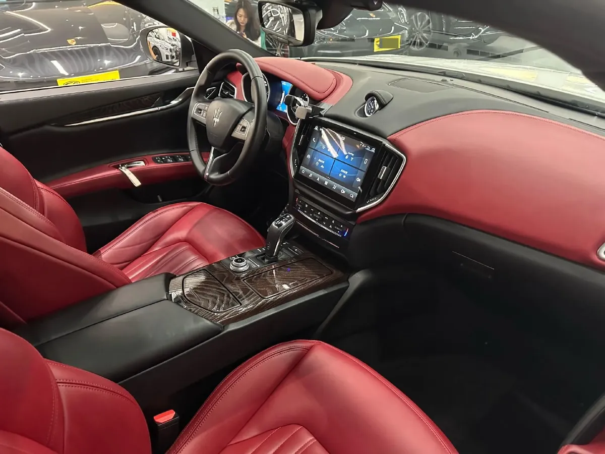 2019 Maserati Ghibli 3.0T 350HP V6 8AT,autocango,china used car exporter,china ev exporter,chinese used car exporter,chinese used ev exporter