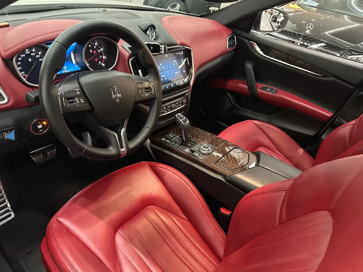 2019 Maserati Ghibli 3.0T 350HP V6 8AT,autocango,china used car exporter,china ev exporter,chinese used car exporter,chinese used ev exporter