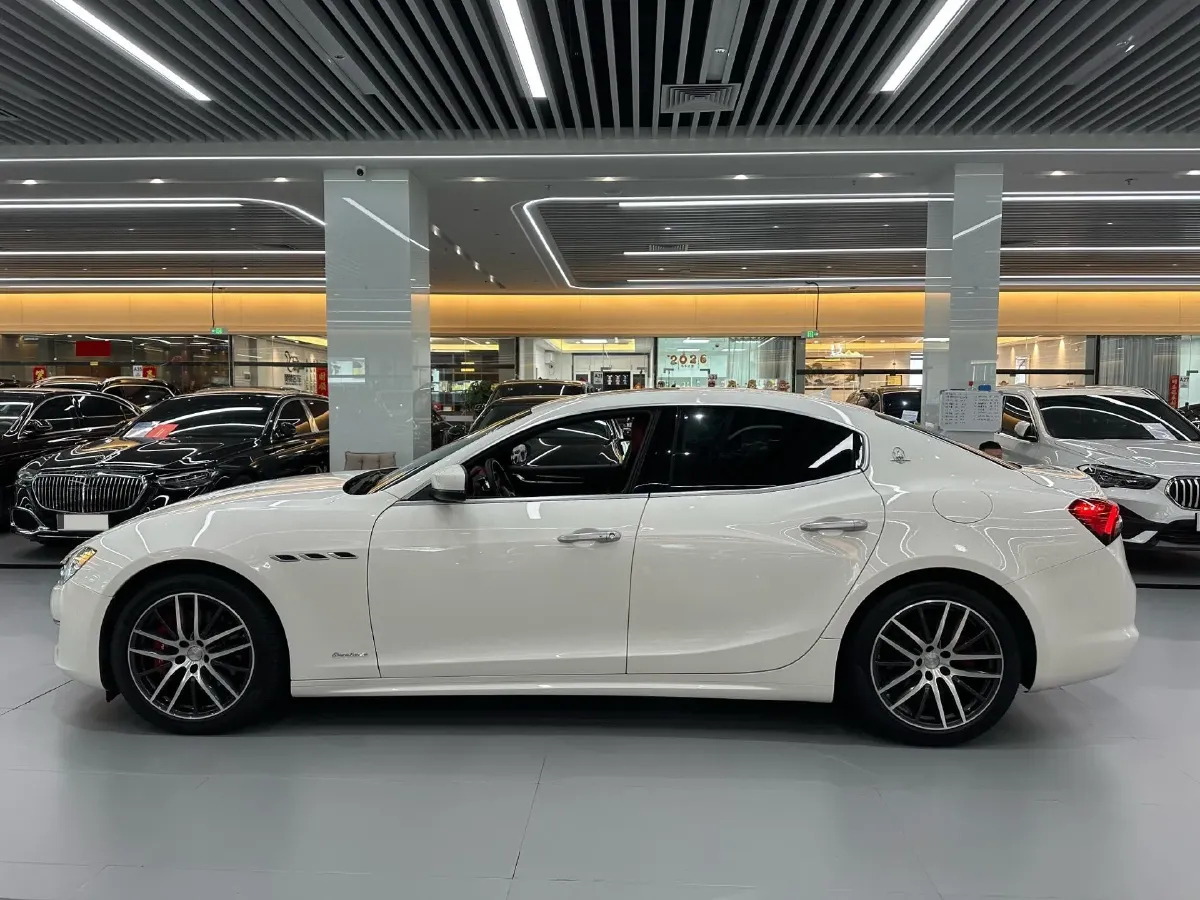 2019 Maserati Ghibli 3.0T 350HP V6 8AT,autocango,china used car exporter,china ev exporter,chinese used car exporter,chinese used ev exporter