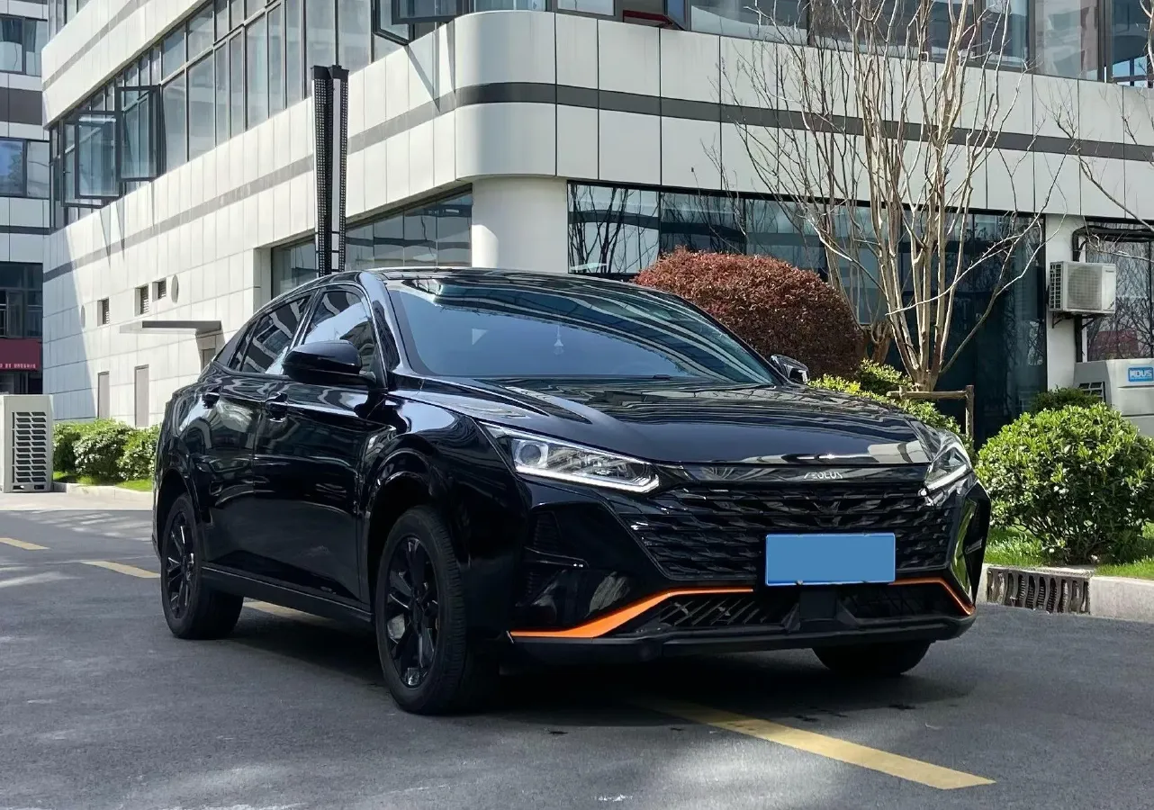 2023 DongFeng Aeolus YiXuan 1.5L 125HP L4 6DCT,autocango,china used car exporter,china ev exporter,chinese used car exporter,chinese used ev exporter