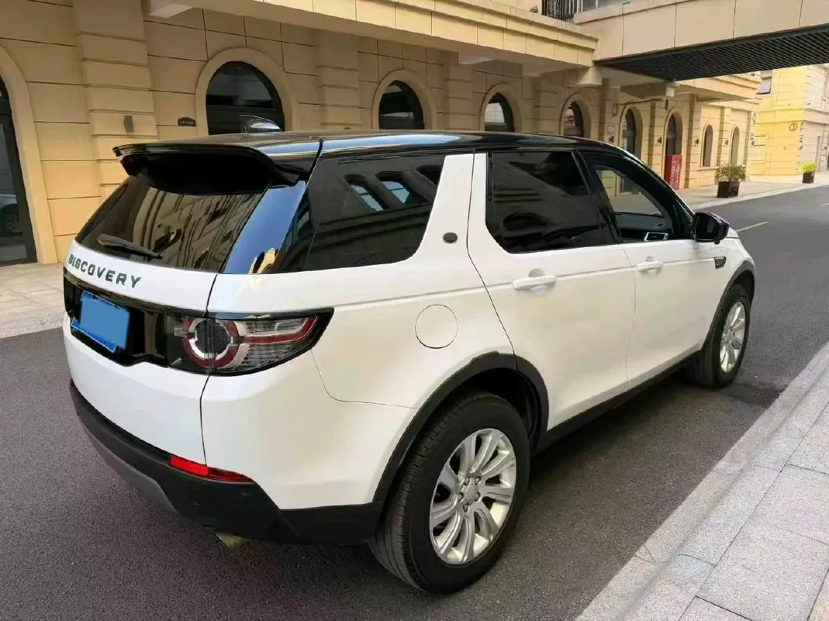 2018 Land Rover Discovery Sport 2.0T 241HP L4 9AT,autocango,china used car exporter,china ev exporter,chinese used car exporter,chinese used ev exporter