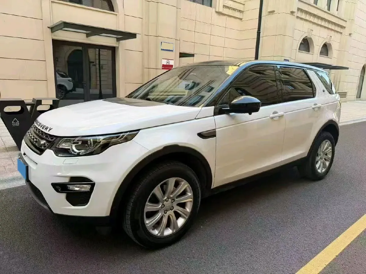 2018 Land Rover Discovery Sport 2.0T 241HP L4 9AT,autocango,china used car exporter,china ev exporter,chinese used car exporter,chinese used ev exporter