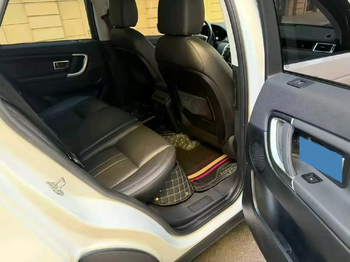 2018 Land Rover Discovery Sport 2.0T 241HP L4 9AT,autocango,china used car exporter,china ev exporter,chinese used car exporter,chinese used ev exporter