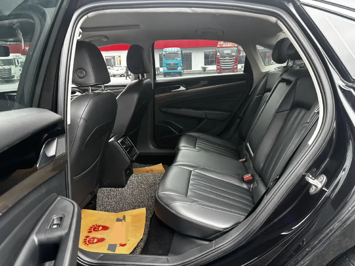 2021 Volkswagen Passat 1.4T 150HP L4 7DCT,autocango,china used car exporter,china ev exporter,chinese used car exporter,chinese used ev exporter