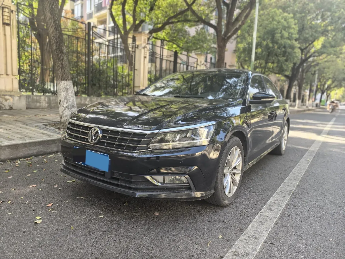 2017 Volkswagen Passat 1.8T 180HP L4 7DCT,autocango,china used car exporter,china ev exporter,chinese used car exporter,chinese used ev exporter