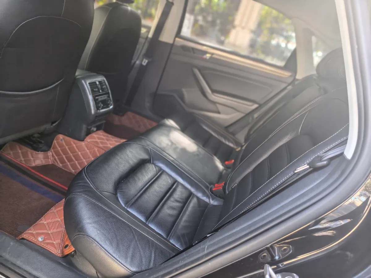 2017 Volkswagen Passat 1.8T 180HP L4 7DCT,autocango,china used car exporter,china ev exporter,chinese used car exporter,chinese used ev exporter