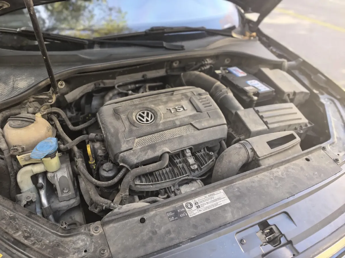 2017 Volkswagen Passat 1.8T 180HP L4 7DCT,autocango,china used car exporter,china ev exporter,chinese used car exporter,chinese used ev exporter