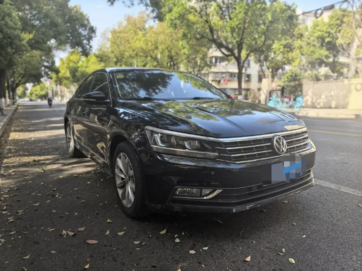 2017 Volkswagen Passat 1.8T 180HP L4 7DCT,autocango,china used car exporter,china ev exporter,chinese used car exporter,chinese used ev exporter