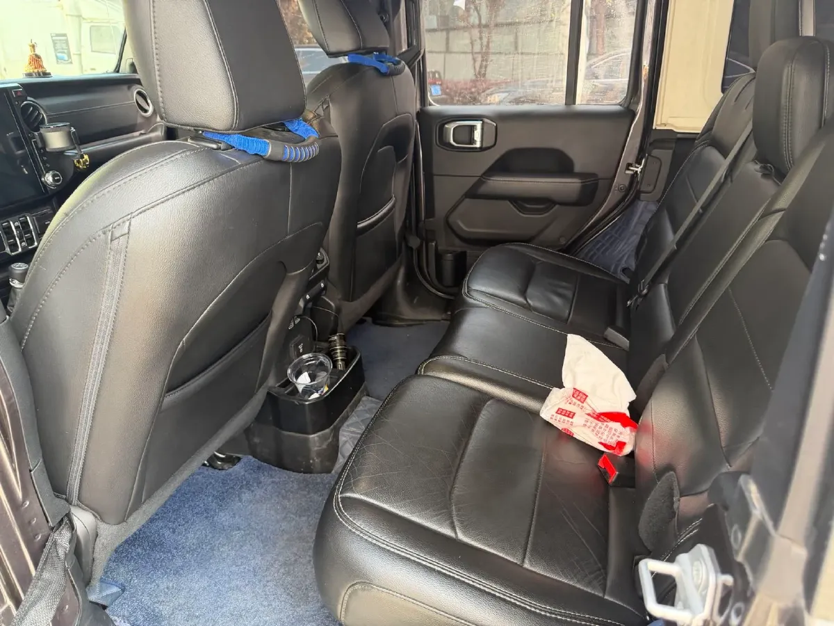 2019 Jeep Wrangler 2.0T 266HP L4 8AT,autocango,china used car exporter,china ev exporter,chinese used car exporter,chinese used ev exporter