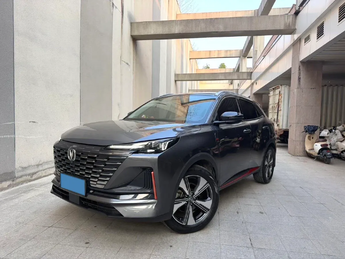 2022 ChangAn CS55 Plus 1.5T 180HP L4 7DCT,autocango,china used car exporter,china ev exporter,chinese used car exporter,chinese used ev exporter