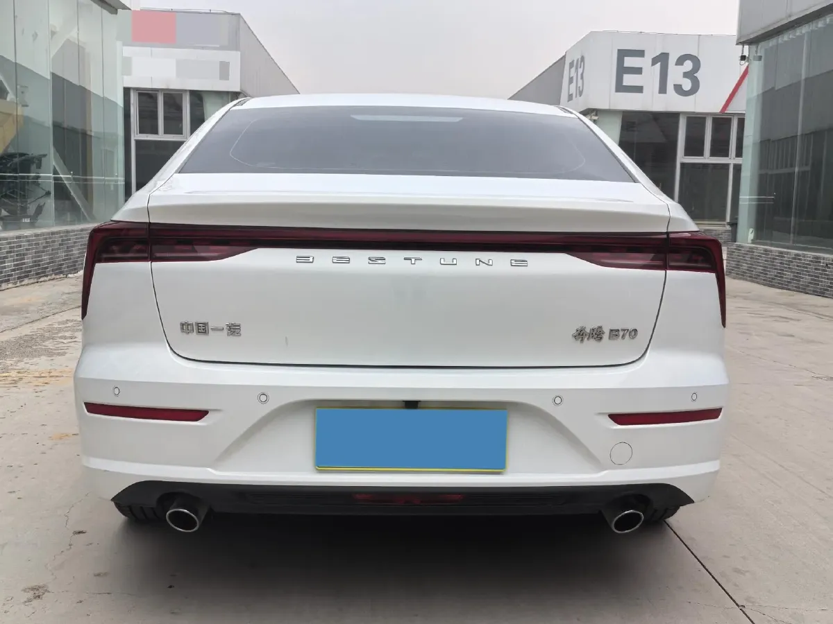 2023 Bestune B70 1.5T 169HP L4 7DCT,autocango,china used car exporter,china ev exporter,chinese used car exporter,chinese used ev exporter