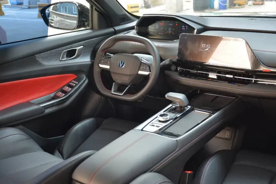 2024 ChangAn CS55 Plus 1.5T 188HP L4 7DCT,autocango,china used car exporter,china ev exporter,chinese used car exporter,chinese used ev exporter