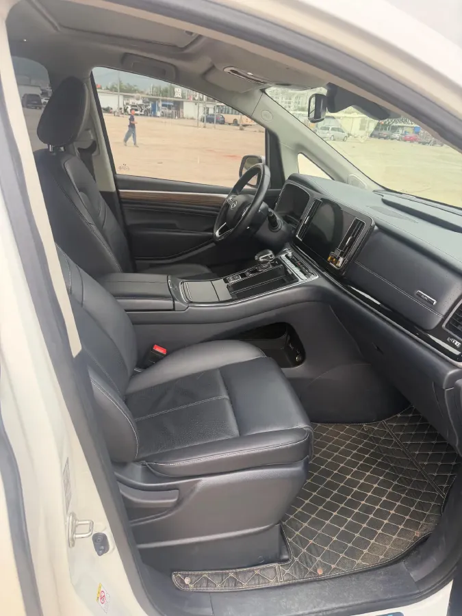 2021 GAC Trumpchi M8 2.0T 252HP L4 8AT,autocango,china used car exporter,china ev exporter,chinese used car exporter,chinese used ev exporter