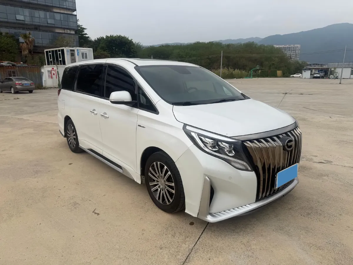 2021 GAC Trumpchi M8 2.0T 252HP L4 8AT,autocango,china used car exporter,china ev exporter,chinese used car exporter,chinese used ev exporter