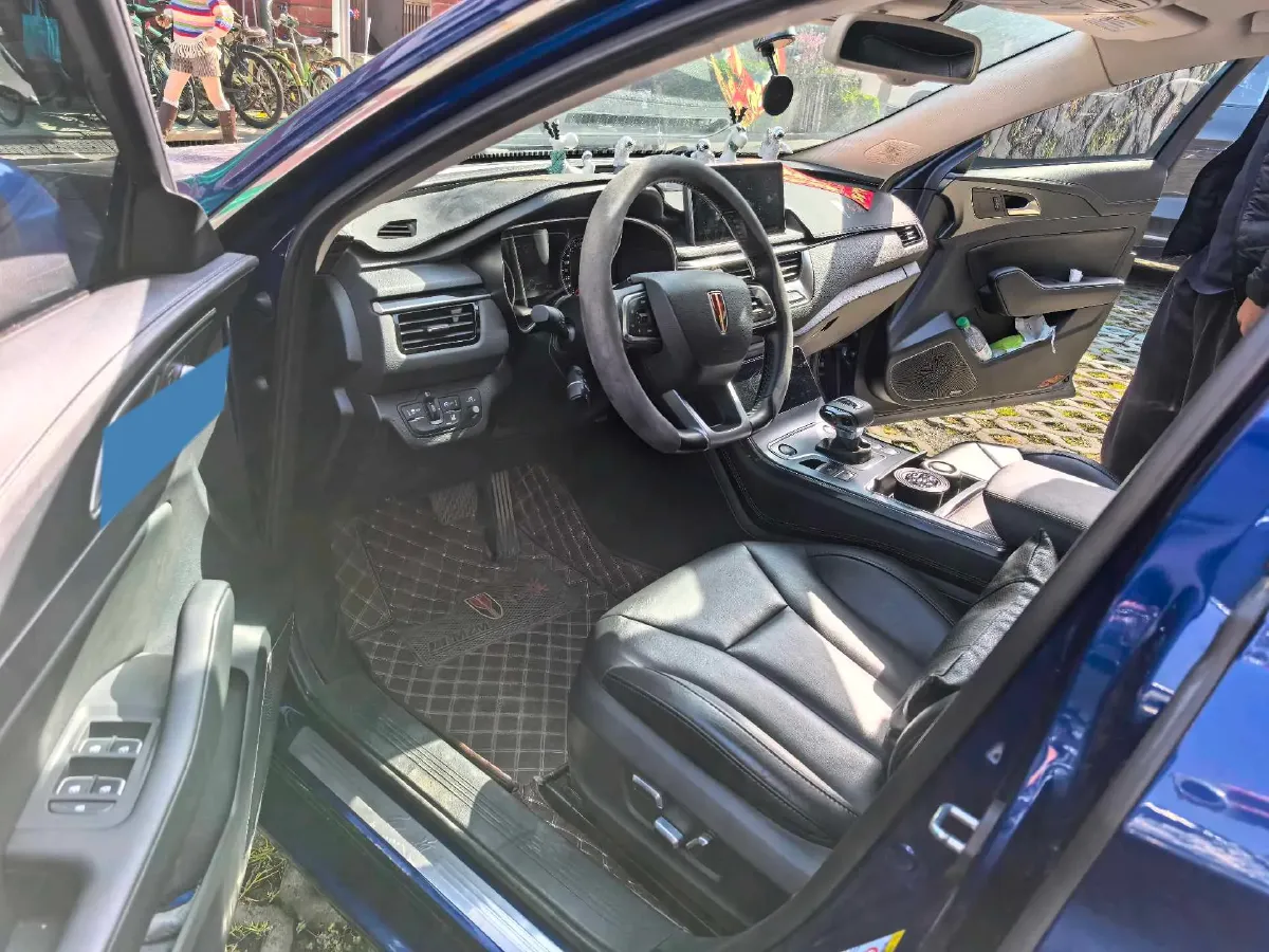 2022 HongQi H5 1.8T 197HP L4 6AT,autocango,china used car exporter,china ev exporter,chinese used car exporter,chinese used ev exporter