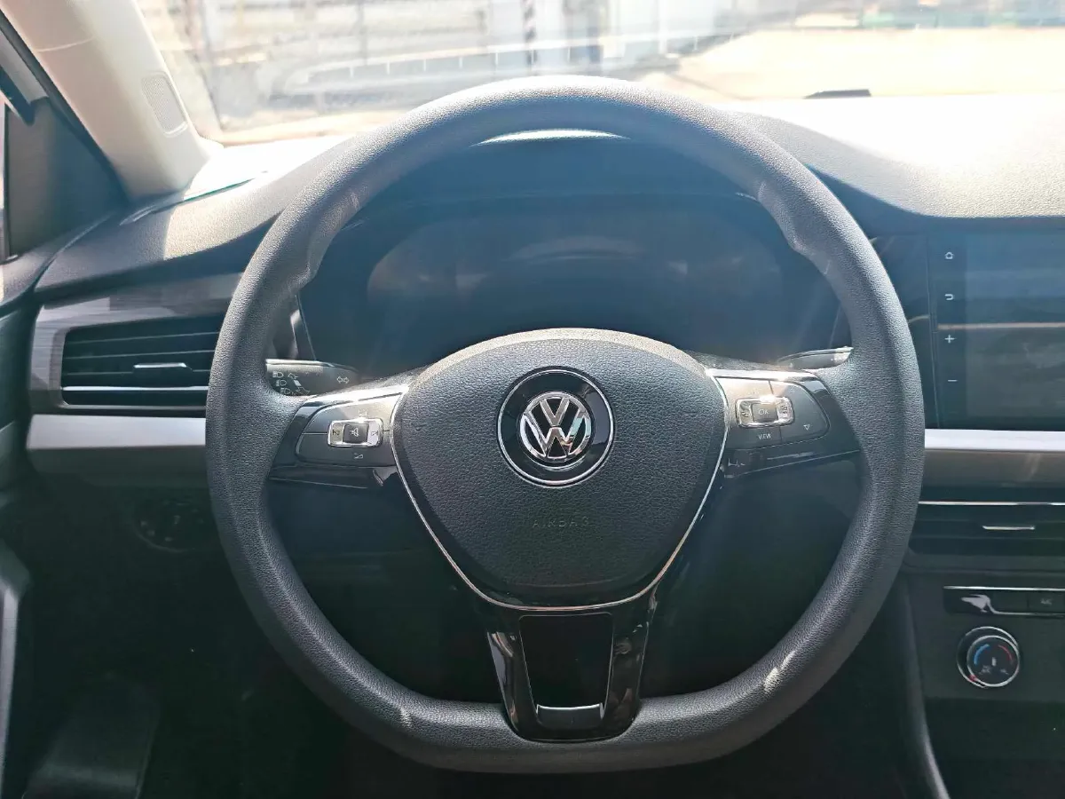 2022 Volkswagen Sagitar 1.2T 116HP L4 7DCT,autocango,china used car exporter,china ev exporter,chinese used car exporter,chinese used ev exporter