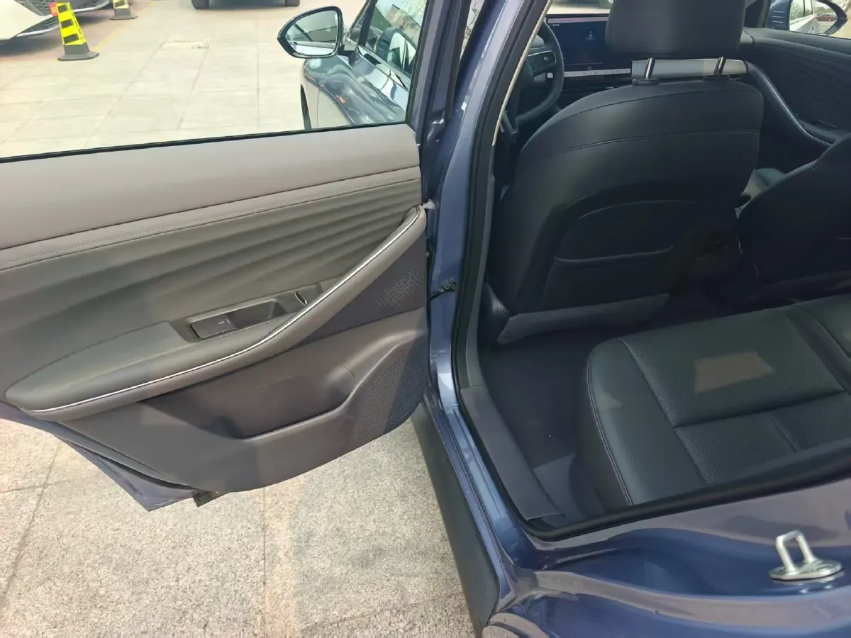 2026 Nissan N7 1.5L 102HP L4 1DHT PHEV,autocango,china used car exporter,china ev exporter,chinese used car exporter,chinese used ev exporter