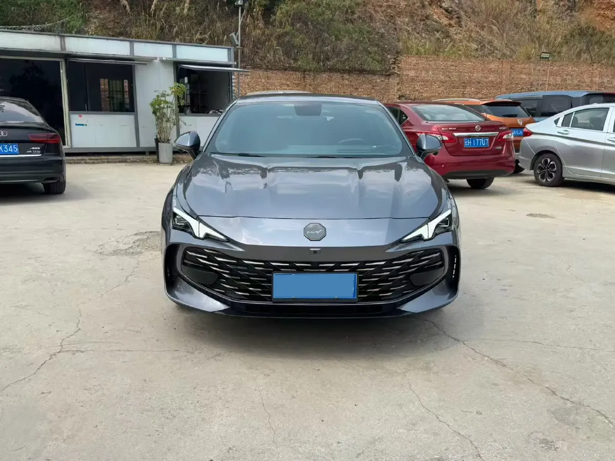 2023 MG 7 1.5T 188HP L4 7DCT,autocango,china used car exporter,china ev exporter,chinese used car exporter,chinese used ev exporter