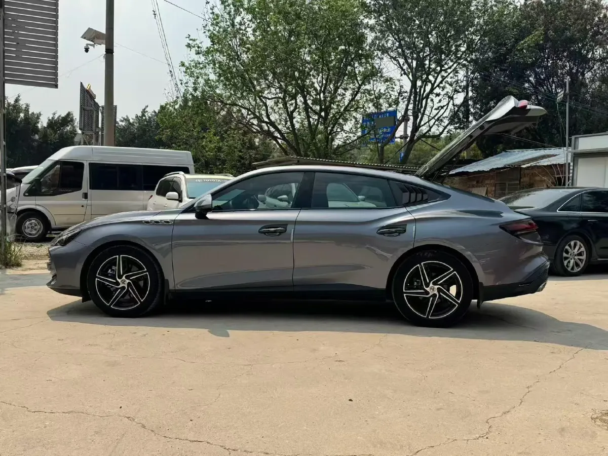 2023 MG 7 1.5T 188HP L4 7DCT,autocango,china used car exporter,china ev exporter,chinese used car exporter,chinese used ev exporter