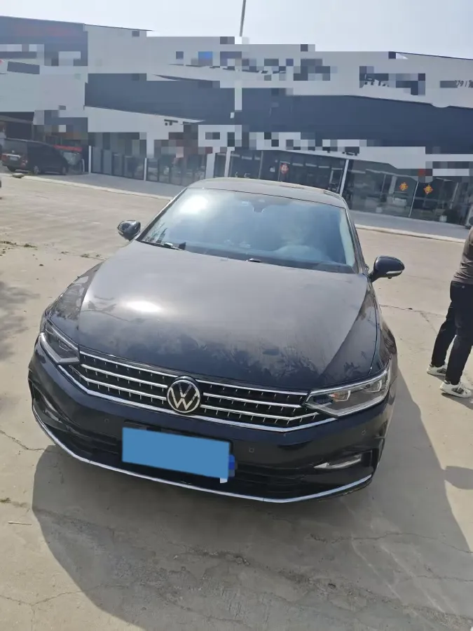 2023 Volkswagen Magotan 2.0T 186HP L4 7DCT,autocango,china used car exporter,china ev exporter,chinese used car exporter,chinese used ev exporter