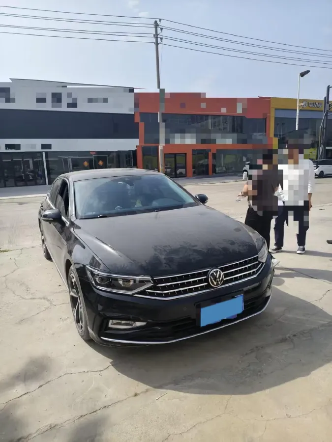 2023 Volkswagen Magotan 2.0T 186HP L4 7DCT,autocango,china used car exporter,china ev exporter,chinese used car exporter,chinese used ev exporter
