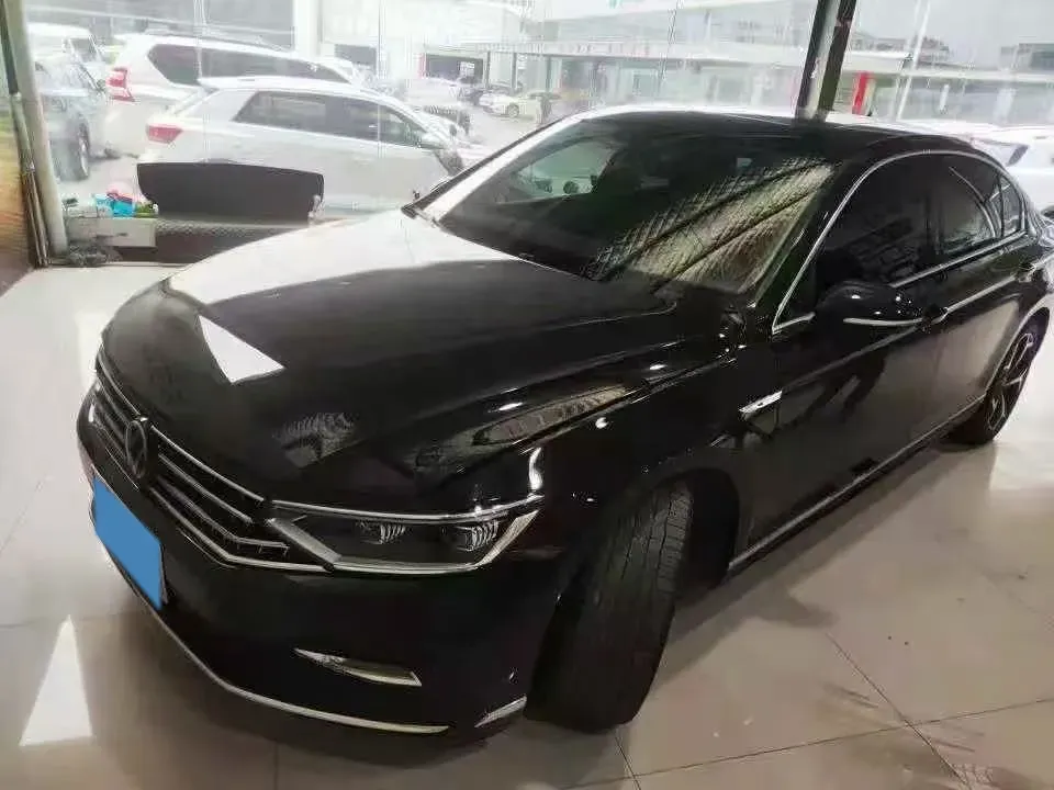 2023 Volkswagen Magotan 2.0T 186HP L4 7DCT,autocango,china used car exporter,china ev exporter,chinese used car exporter,chinese used ev exporter