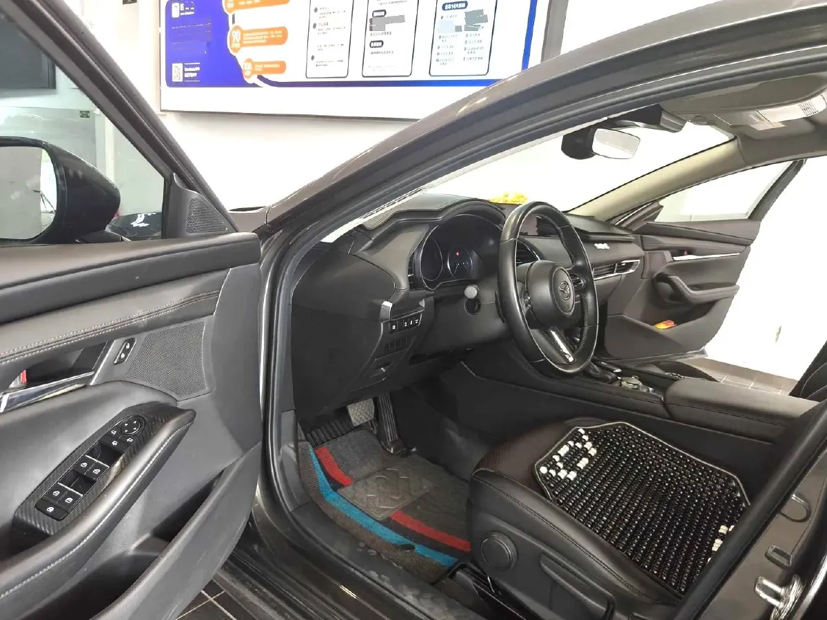 2022 Mazda 3 Axela 2.0L 158HP L4 6AT,autocango,china used car exporter,china ev exporter,chinese used car exporter,chinese used ev exporter