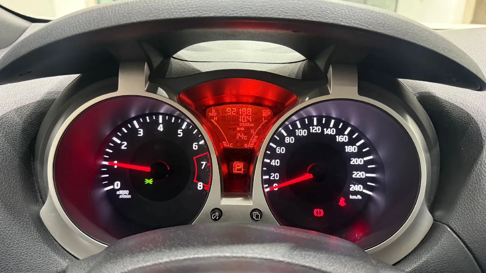 2014 Mitsubishi Outlander 2.0L 150HP L4 CVT,autocango,china used car exporter,china ev exporter,chinese used car exporter,chinese used ev exporter