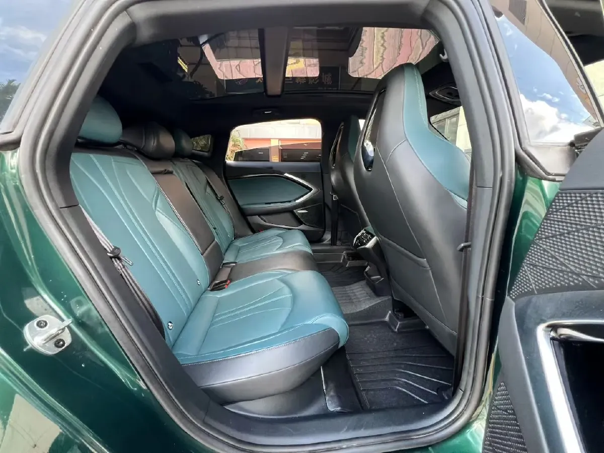 2023 MG 7 2.0T 261HP L4 9AT,autocango,china used car exporter,china ev exporter,chinese used car exporter,chinese used ev exporter