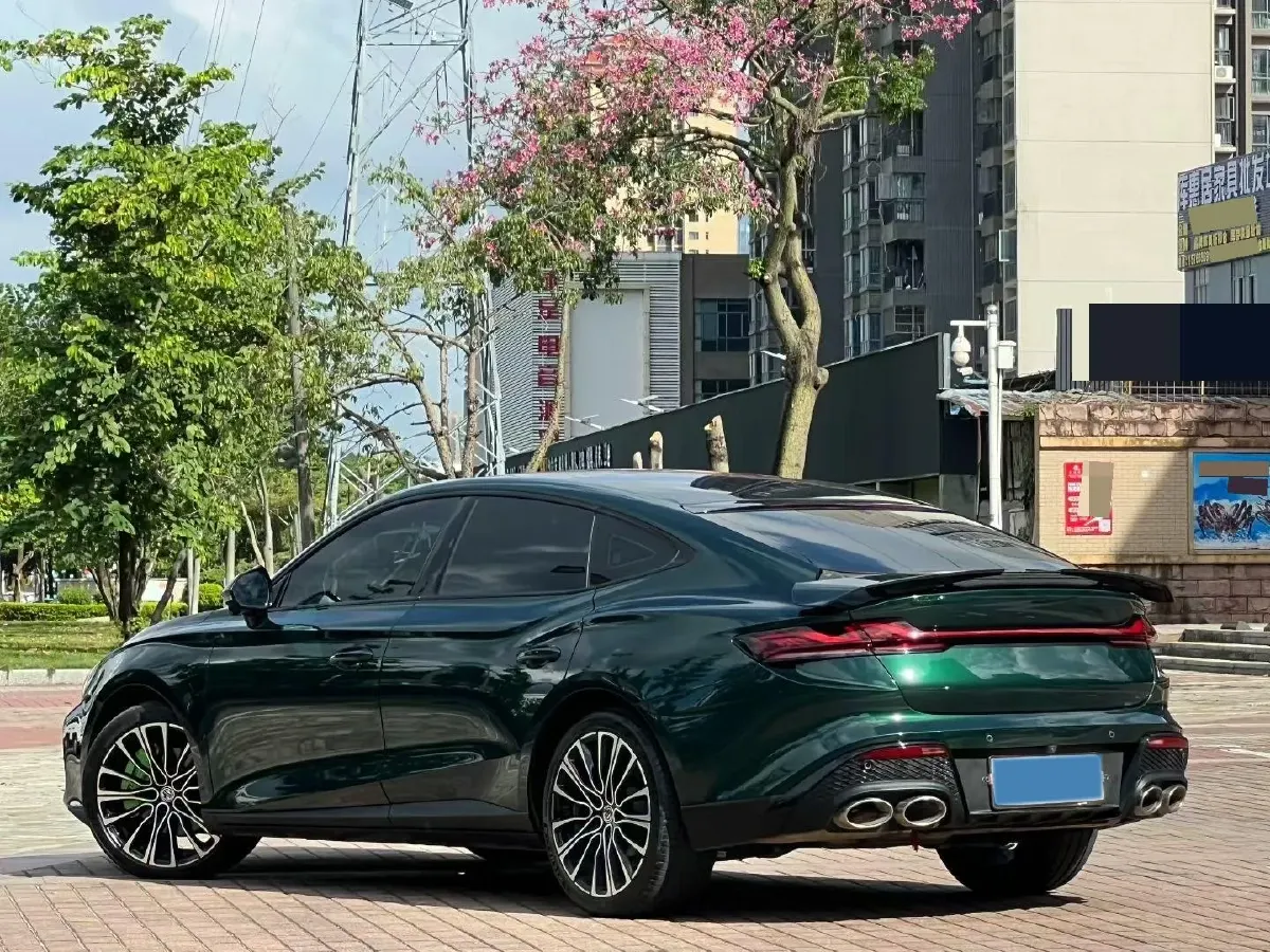 2023 MG 7 2.0T 261HP L4 9AT,autocango,china used car exporter,china ev exporter,chinese used car exporter,chinese used ev exporter