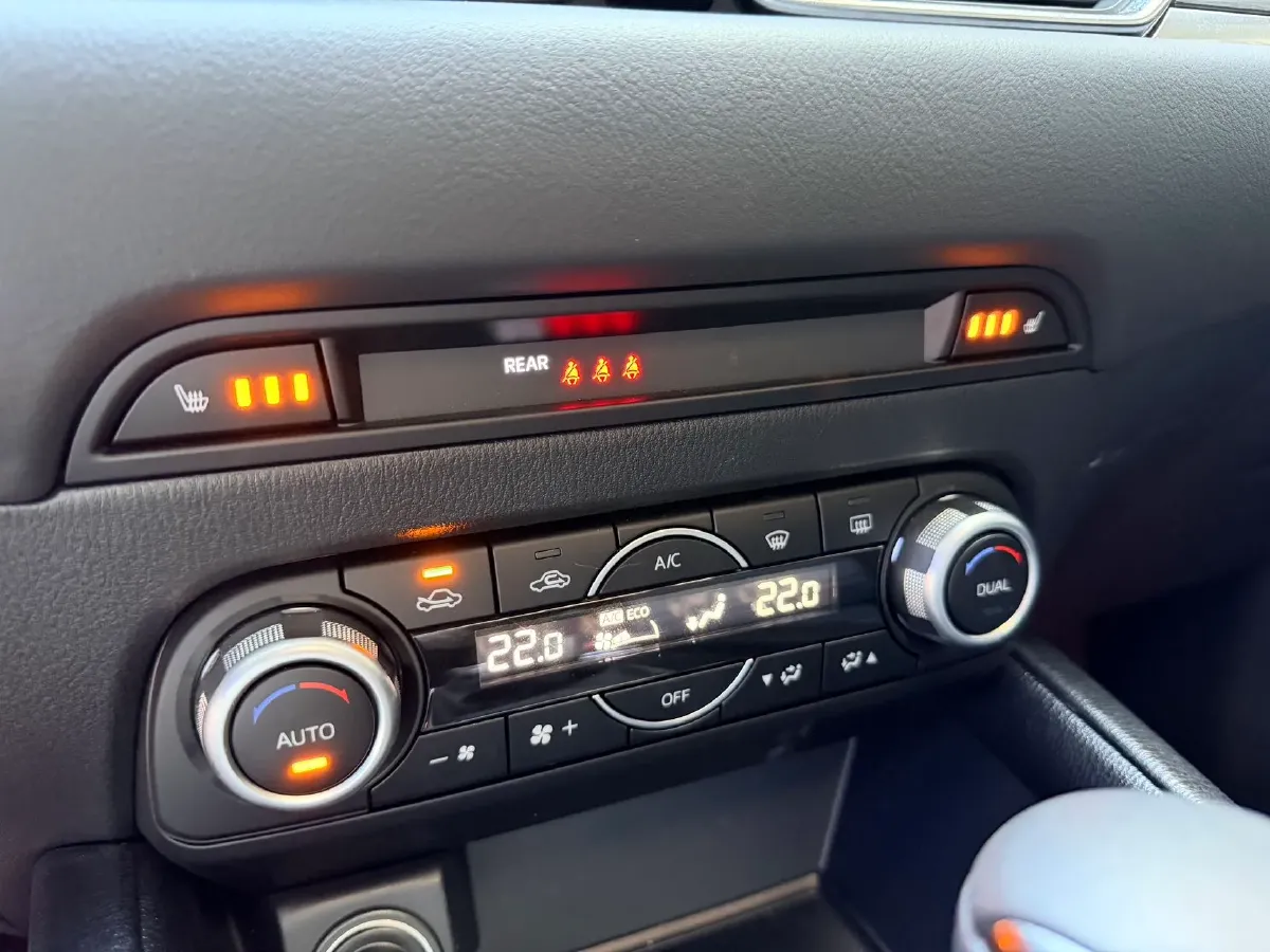 2022 MAXUS XinTu V90 2.0T 150HP L4 6AT,autocango,china used car exporter,china ev exporter,chinese used car exporter,chinese used ev exporter