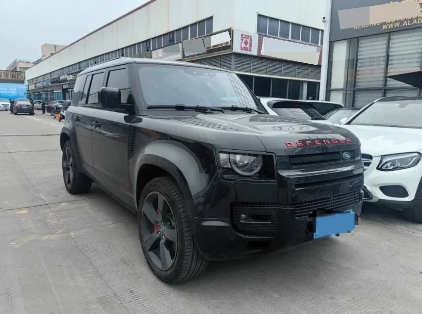 2025 Land Rover Defender 3.0T 400HP L6 8AT,autocango,china used car exporter,china ev exporter,chinese used car exporter,chinese used ev exporter